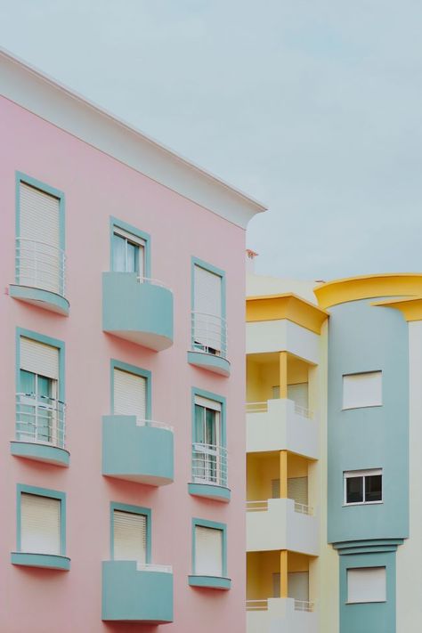 Kaboompics - Pastel pink & light blue building, Lagos, Portugal #Architecture, #Lagos, #Portugal Light Blue Building, Lagos Portugal, Colour Architecture, Building Aesthetic, Blue Building, Minimal Wallpaper, Casa Vintage, Wallpaper Pastel, Cool Wallpapers For Phones