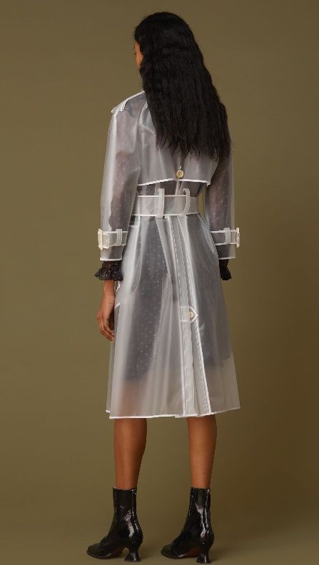 Pvc Raincoat, Classic Trench Coat, Fancy Dinner, Denim Shoes, Alexa Chung, Fabric Belt, Sample Sale, Rain Wear, Raglan Sleeve