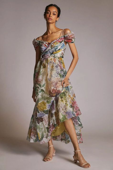 Anthropologie Spring, Long Cocktail Dress, Mom Dress, Mode Inspo, 50 Fashion, Floral Maxi, Anthropologie Dresses, Floral Maxi Dress, Pretty Dresses