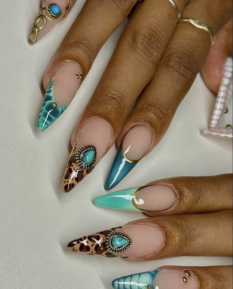 #nails #nailart #nailtech #maximalism #nail2inspire #nailsart #bluenails #naildesign #maximalistjewelry #fashion #style #summervibes #inspo Moroccan Nail Art, Jean Nails, Nails Aesthetics, Nail Theory, Tiger Nails, Bday Nails, Gold Acrylic Nails, Turquoise Nails, Art Deco Nails