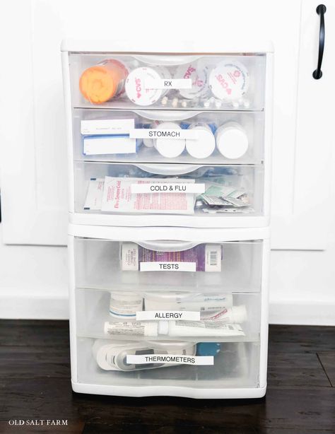 Between prescriptions and over-the-counter medicines, all the different medications can really add up. Having a place to keep them organized is critical for safety (especially with kids), but also for your space. Try these simple medicine cabinet organization ideas! Medical Cabinet Organization, Baby Medicine Organization, Medicine Storage Ideas, Medicine Cabinet Organization Ideas, Cabinet Organization Ideas, Organising Ideas, Medicine Organizer, Medicine Cabinet Organization, Medication Organization