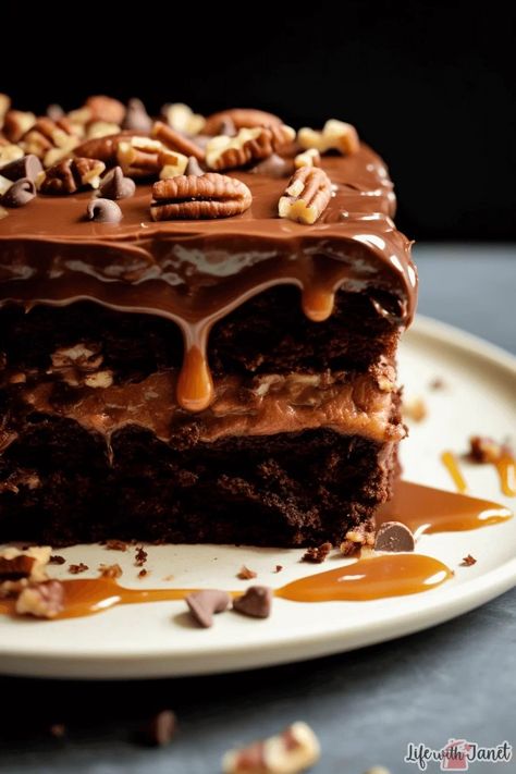 Texas Turtle Sheet Cake: A Decadent Delight Texas Turtle Sheet Cake, Turtle Sheet Cake, Texas Chocolate Sheet Cake, Texas Sheet Cake Recipe, Homemade Chocolate Frosting, Texas Sheet, Texas Sheet Cake, Chocolate Sheet Cake, Homemade Buttermilk