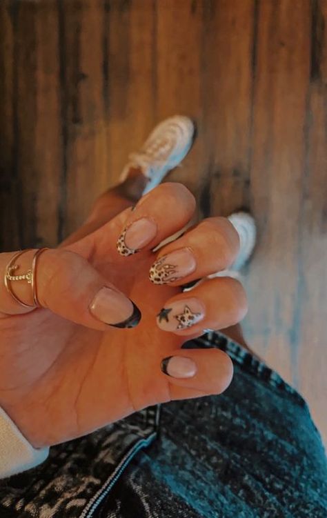 Zach Bryan Inspired Nails, Trendy Western Nails, Morgan Wallen Nails Design, Punchy Nail Ideas, Morgan Wallen Nails, Nfr Nails, Punchy Nails, Western Nail Ideas, Nashville Nails Ideas