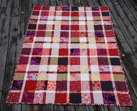 Plaid Ish Quilt, Plaid-ish Scrap Quilt, Plaid Quilt Ideas Block Patterns, Plaidish Quilt Pattern, Plaid Quilt Ideas, Plaidish Quilt, Plaid Quilt Pattern, Selvage Quilts, Crumb Quilting