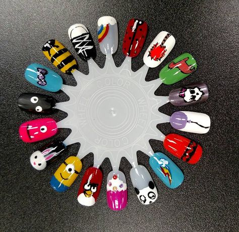 Nail Ideas Cartoon, Nail Art Cartoon Design, Cartoon Nail Art Designs, Minion Nail Art, Nails Cartoon, Nail Art Wheel, Cartoon Nail Designs, Cartoon Nail Art, Nail Art Courses