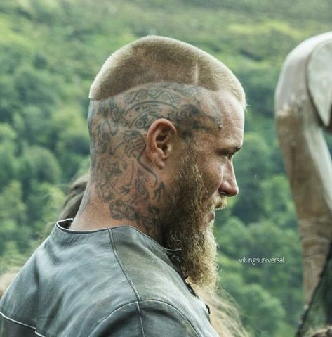 Ragnar Haircut, Ragnar Lothbrok Hair, Ragnar Lothbrok Haircut, Viking Makeup, Ragnar Lothbrok Vikings, King Ragnar, Beard Tips, Vikings Ragnar, Back Of Neck Tattoo