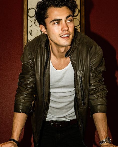 Darren Barnet on Instagram: “Sure you wanna make that move? 😏📸 @mrkaykasem . . . #poolhall #leatherjacket #actor #character” Darren Barnett, Ken Bek, Darren Barnet, Cute Guy Pics, One Of The Guys, Never Have I Ever, Model Face, Hottest Guy Ever, Hot Actors