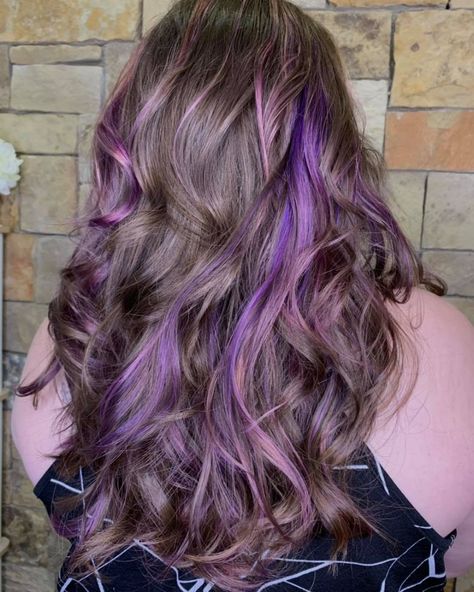 Color Peekaboo Highlights, Peekaboo Hairstyles, Peekaboo Hair Color Ideas, Purple Peekaboo Hair, Purple Highlights Brown Hair, Peekaboo Hair Color, Blonde With Red Highlights, Blonde Peekaboo Highlights, Dark Pink Hair