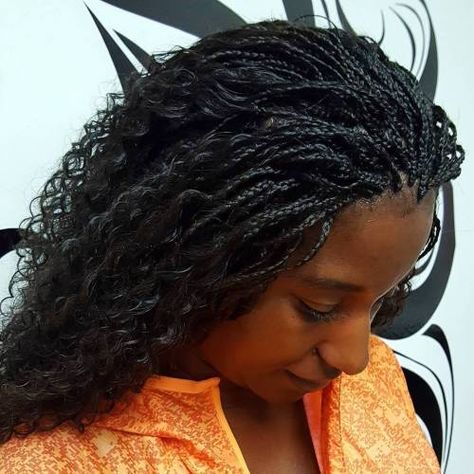 Wavy Hairstyle With Micro Box Braids Bob Twist, Micro Box Braids, Micro Braids Styles, Invisible Braids, Wavy Haircut, Curly Women, Box Braids Pictures, Micro Braids Hairstyles, Braids Styling