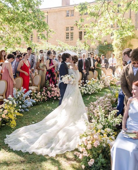 Bride and groom kissing as they exit their outdoor wedding ceremony in Provence Wedding Ceremony Exit, Chateau Garden, Ceremony Exit, Romantic Luxury, Provence Wedding, French Castles, Chateau Wedding, Best Wedding Planner, France Wedding