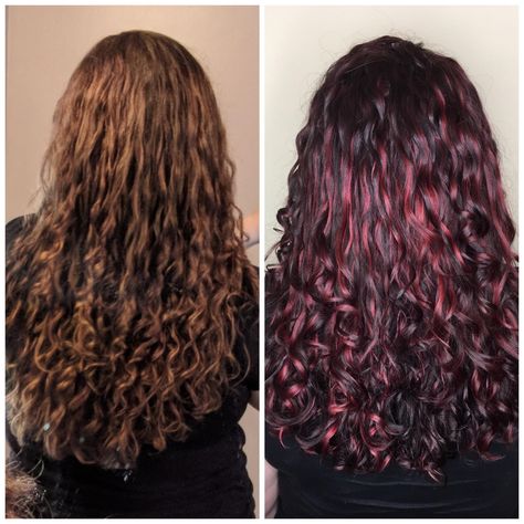 Balayage Hair With Red, Plum Red Hair, Highlights Curly, Dyed Curly Hair, Highlights Curly Hair, Brown Curls, Beauty Hair Color, Hairdos For Curly Hair, Pretty Hair Color