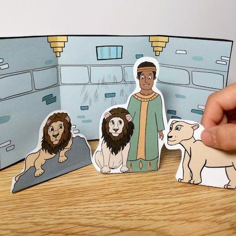 Daniel in the Lion's Den - Easy Bible Crafts for kids Sabbath School Crafts, Baby Moses Crafts, Daniel And The Lions Den, Daniel In The Lions Den, Moses Craft, Daniel In The Lion's Den, Daniel And The Lions, Fire Kids, Sabbath School