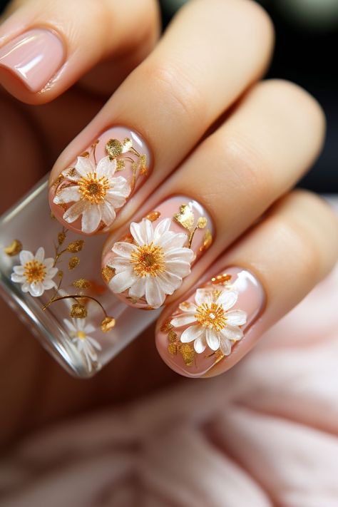 Discover stunning nail art with our short nail inspo featuring a delightful Daisy chain accent nail on a skin-toned base. 🌼🌸 Perfect for summer pedicure colors in 2023, this design will add a touch of charm to your date night or party look! 🌟🎉 Embrace the trendiest summer nail polish colors and elevate your style with this gorgeous nail design. Don't miss out on more inspiring nail art ideas—follow us now! 😍💅 Chain Nail Art, Art Dates, Short Nail Inspo, Summer Pedicure Colors, Almond Nails Designs Summer, Bright Pink Nails, Nail Polish Colors Summer, Evil Eye Nails, Summer Pedicure