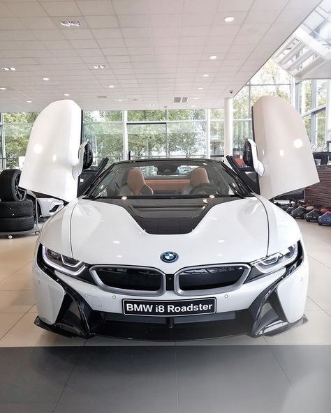 Bmw I8 Roadster, I8 Roadster, Retro Haircut, New Luxury Cars, Bmw I, Mom Car, Door Upgrade, Bmw I8, White Car