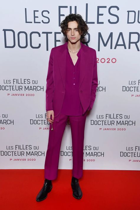 Timothee Chalamet Red Carpet, Eiffel Tower Keychain, Dane Dehaan, Louis Vuitton Paris, Dan Stevens, Best Red Carpet Looks, Timmy T, Red Carpet Outfits, Gq Men