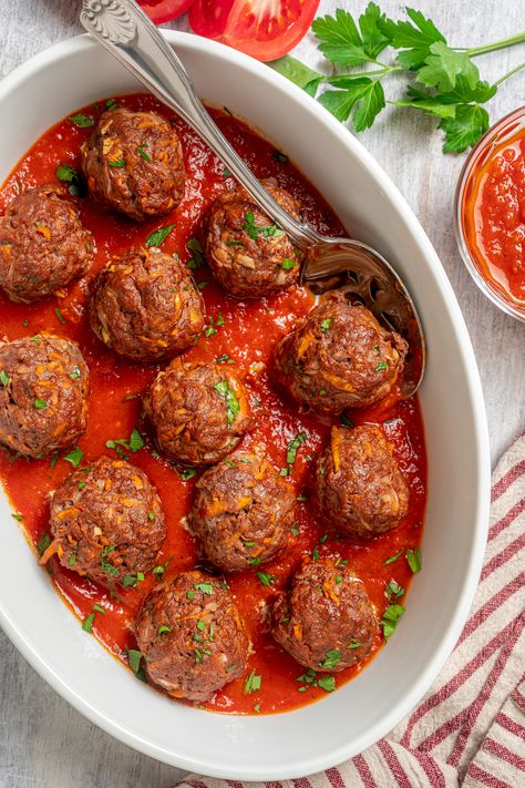 Easy Bison Meatballs are sure to become a regular dinner in your menu plan! These are incredibly easy to whip up, and have a wonderful savory flavor and tender texture. Say hello to your new favorite meatball recipe. Bison Meatball Recipes, Bison Meatballs, Chicken Rice Recipes, Baked Egg, Meatball Recipe, Meatballs Easy, Menu Plan, Ground Meat, Baked Eggs