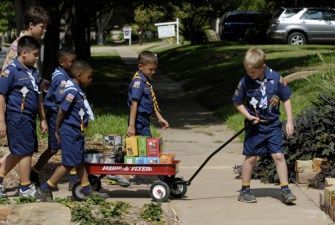 popcorncart Scout Popcorn Sales Ideas, Cub Scout Popcorn Kickoff Ideas, Boy Scout Popcorn, Cub Scout Popcorn, Popcorn Fundraiser, Selling Popcorn, Popcorn Ideas, Making Popcorn, Cub Scouts Bear