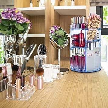 39% Off 360 Spinning Makeup Lazy Susan With 18,000 Ratings Sale Price: $24.58 Regular Price: $39.99 https://amzn.to/3jcXYPs Makeup Caddy, Rotating Makeup Organizer, Perfume Organization, Cosmetic Bag Organization, Makeup Organization Vanity, Organizer Makeup, Beauty Organization, Cosmetic Display, Bag Display