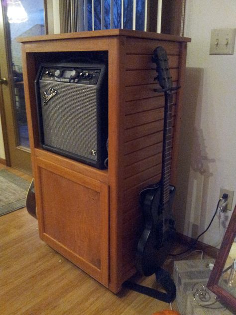 Home Made Guitar  & Amp Cabinet Amp Cabinet Guitar, Guitar Amp Cabinet, Guitar Amp Stand, Electro Guitar, Guitar Shelf, Amp Stand, Guitar Storage, Band Room, Home Music Rooms