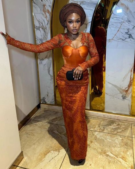 Burnt Orange Asoebi, Orange Asoebi, African Apparel, Lace Asoebi Styles, Yoruba Bride, Yoruba Wedding, Graduation Gown, African Fashion Modern, Asoebi Styles