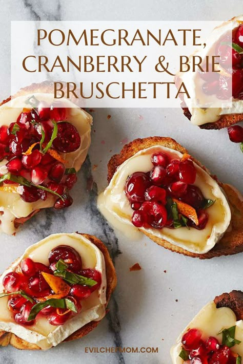 Pomegranate, Cranberry & Brie Bruschetta Fruit Bruschetta Recipe, Brie Bruschetta, Brushetta Appetizers, Baguette Appetizer, Toasted Baguette Slices, Bruschetta Bites, Melted Brie, Baguette Slices, Brie Cranberry