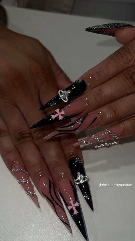 Stiletto Acrylic Nails, Stilleto Nails Designs, Punk Nails, Long Acrylic Nail Designs, Drip Nails, Colored Acrylic Nails, Stiletto Nails Designs, Long Acrylic Nails Coffin, Acrylic Nails Coffin Pink