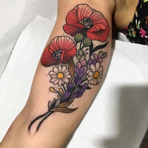 🌷💐🌸 @blessedtattoozgz con @nicktatmachines @viking_inks @vegantattoo @sabretattoosupplies #vikingink #flowers #flowertattoo #neotraditionaltattoo #neotrad #neotradicional #neotraditional #neotradtattoo #zaragoza #zaragozatattoo #barcelonatattoo #madridtattoo #tattoo #tattooart #tattooday #tattoocolor #tattoocollector #tattoocommunity #tattoocollective #tattoogirl #ink #inkedgirls #inkedmag #inkedlife #inkedup #shio #shio1red Poppy Tattoo Traditional, Neo Trad Flowers, Traditional Poppy Tattoo, Red Poppy Tattoo, Poppy Tattoo, Neo Trad Tattoo, Favorite Tattoos, Worlds Best Tattoos, Poppies Tattoo