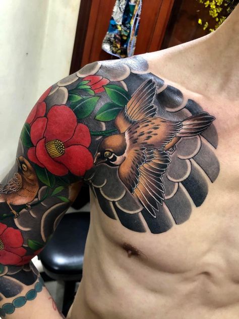 Japanese Bird Tattoo, Sparrow Tattoo, Japanese Bird, Full Body Tattoo, Bird Tattoo, Japanese Tattoo Designs, Lion Tattoo, Birds Tattoo, Japanese Tattoo