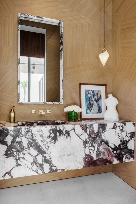 Viola Marble Bathroom, Modern Powder Room Ideas, Bathroom Timeless, Studio Architecture Design, Modern Powder Room, Viola Marble, Miami Interior Design, Powder Room Wallpaper, Iron Stone