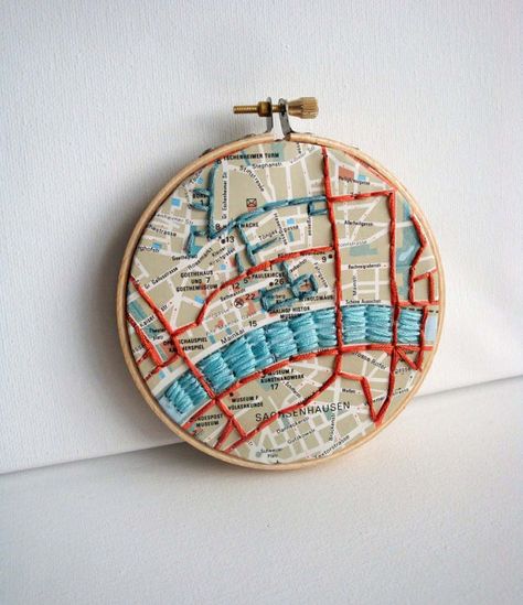 Map Embroidered Map, Map Making, Map Crafts, Embroidered Hoop, Alabama Chanin, Italy Map, Italy Trip, Thread Art, Embroidery Hoop Art