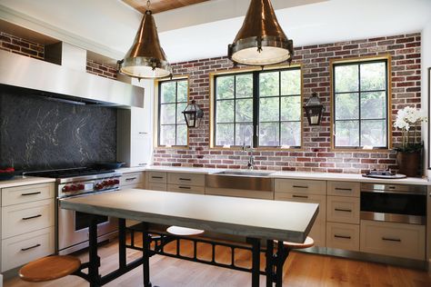 Urban Cottage in Old Naples     https://www.yhmagazine.com/blog-1/2018/5/30/urban-retreat-a-new-look-for-old-naples Kitchen With Exposed Brick, Custom Modular Homes, Urban Retreat, Urban Cottage, Urban Decor, Rustic Farmhouse Kitchen, Exposed Brick Walls, 5th Avenue, Modular Homes