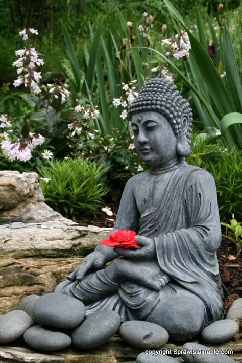 INSTANT DE PLÉNITUDE AU JARDIN ZEN! Buddha Zen Garden, Garden Fountain Ideas, Image Zen, Fountain Ideas, Buddha Garden, Zen Garden Design, Little Buddha, Meditation Garden, Asian Garden