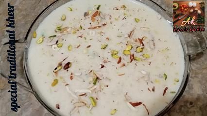 HELLO PINTEREST FAMILY.I HAVE PIN MY ALL POPULAR AND BEST RECIPES ON YOUTUBE.IF YOU LIKE PLZ FOLLOW Phirni Recipe, Pakistani Desserts, Rice Kheer, Kheer Recipe, Creamy Rice, Popular Desserts, Indian Sweets, Indian Desserts, English Food