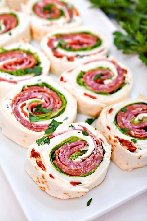 Low Calorie Pinwheel Recipes, Low Carb Pinwheels, Keto Pinwheels, Italian Pinwheel, Italian Pinwheels, Keto Italian, Carb Sides, Pinwheel Appetizers, Recipe Pork