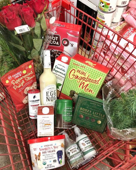 Trader Joe’s Holiday Gift Guide Peppermint Hot Chocolate Mix, Spice Gift Set, Chocolate Ornament, Spice Gift, Easy Christmas Treats, Peppermint Hot Chocolate, Honey Gifts, Kitchen Christmas Gifts, Christmas Apps