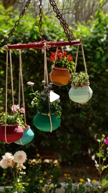 Matki Decoration Ideas, Planter Arrangements, Hanging Plants Diy, Budget Friendly Diy, Diy Hanging Planter, Small Balcony Garden, Hanger Diy, Diy Plant Hanger, Double Knot