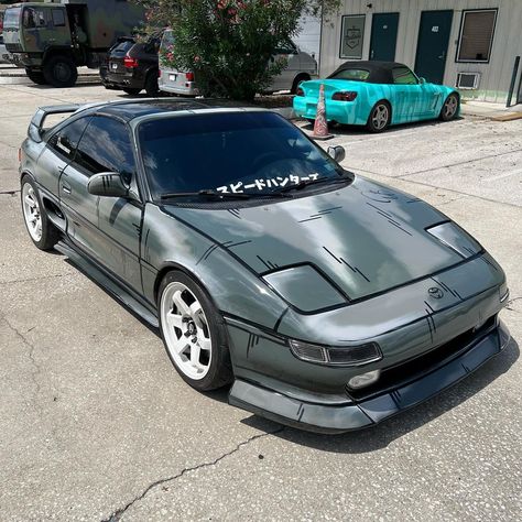 Anime Car Paint Job, Rc Car Paint Ideas, Car Dashboard Painting Ideas, Car Paint Ideas, Cool Car Paint Jobs, Bike Rides Photography, Chrysler Van, Miata Mods, Car Paint Jobs