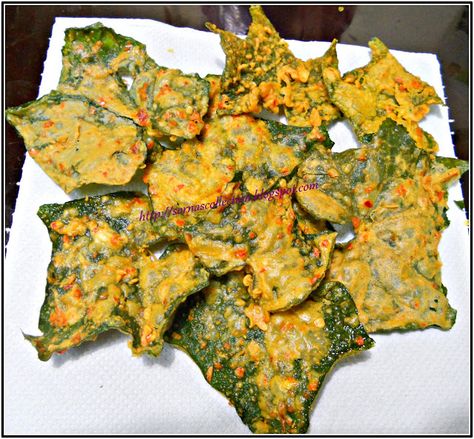 Deep-Fried Sweet Potato Leaves Sweet Potato Leaves Recipe, Recipes Sweet Potato, Sweet Potato Leaves, Recipes Sweet, My Recipes, Plain Flour, Rice Flour, Sweet Potato Fries, Fried Food