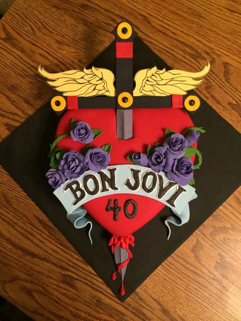 Bon Jovi cake in fondant and gum paste Bon Jovi Cake Ideas, Rock And Roll Cakes Ideas, 80s Rock Birthday Cake, Motley Crue Birthday Cake, Musician Cake, Musical Cakes, Elvis Presley Cake (jailhouse Rock Cake), Different Kinds Of Cakes, Music Cake