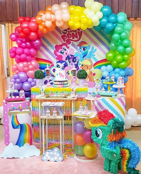 My Lil Pony Birthday Party Ideas, My Lil Pony Party Ideas, Rainbow Dash Birthday Party Decoration, My Little Pony Balloon Garland, My Little Pony Themed Birthday Party, My Little Pony Backdrop, My Little Pony Birthday Party Ideas, My Little Pony Birthday Party Decorations, Pony Birthday Theme