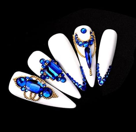 Cristal Nails, Nails Strass, Gem Nail Designs, Diy Rhinestone Nails, Art Inventory, Stone Nail Art, Nail Design Video, Graduation Nails, Nail Jewels