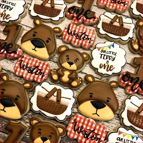 Teddy Bear Picnic Cookies, First Birthday Picnic, Picnic Cookies, Woodland Cookies, Teddy Cake, Teddy Bear Picnic Birthday Party, Teddy Cakes, Picnic Birthday Party, Royal Iced Cookies