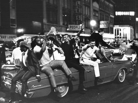 Pictures From The 60s, Usa Street, Dance Clubs, Detroit History, Vintage Detroit, Detroit Tigers, The 60s, New City, Black And White Photographs