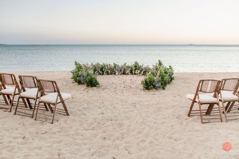 Micro Beach Wedding, Bahamas Wedding Ideas, Best Wedding Destinations, Small Beach Weddings, Beach Wedding Arch, Casual Beach Wedding, Bahamas Wedding, Wedding Destinations, Oahu Wedding