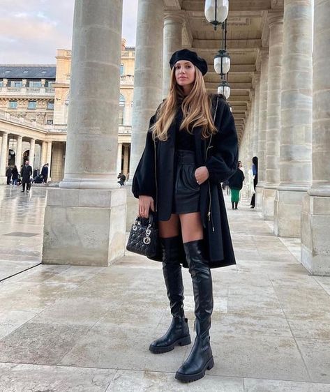 Black Knee High Boots Outfit, Thigh Boots Outfit, Grunge Boots, Over The Knee Boot Outfit, Thigh High Boots Flat, Nice Boots, Knee Boots Outfit, Embroidered Heels, Nyc Outfits