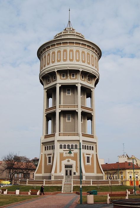 Coolest Water Towers: Old Lady, Szeged, Hungary Chicago Water Tower, Round Building, Water Towers, Unusual Buildings, Tower House, Concrete Building, Interesting Buildings, Amazing Buildings, Unique Buildings