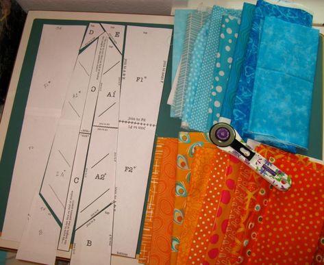 Laying Out Feather Fabrics Southwestern Quilts, Arrow Quilt, Southwest Quilts, Feather Quilt, Applique Stitches, Anna Maria Horner, Bird Quilt, Crochet Patterns Free Blanket, Paper Piecing Quilts