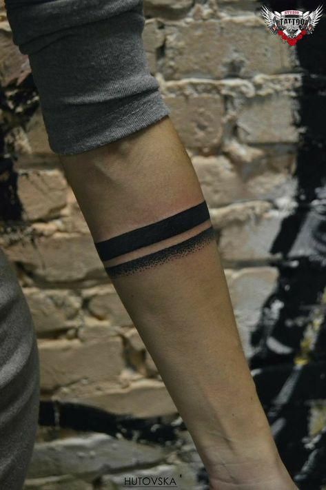 Tato Lingkaran, Arm Tattoos For Women Forearm, Wrist Band Tattoo, Band Tattoos For Men, Bracelet Tattoos, Arm Tattoo Designs, Tattoo Band, Simple Tattoos For Women, Brush Tattoo