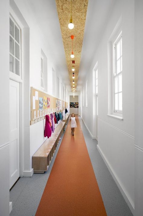 School Floor, Preschool Designs, School Building Design, Daycare Design, Corridor Design, Sea Point, School Hallways, Kindergarten Design, School Interior