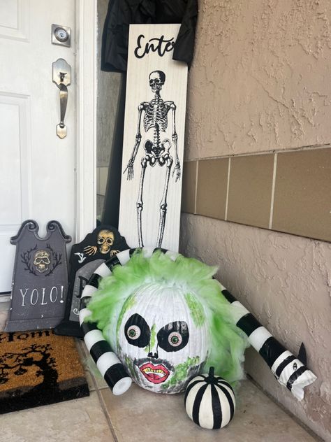 Pumpkin Ideas Beetlejuice, Beetlejuice Pumpkin Decorating Contest, Bettle Juice Pumpkin Painting, Beetlejuice No Carve Pumpkin, Painting Pumpkins Beetlejuice, Beatle Juice Pumpkin, Beetle Juice Pumpkin Painting Ideas, Beatle Juice Pumpkin Painting Ideas, Bettle Juice Pumpkin Ideas